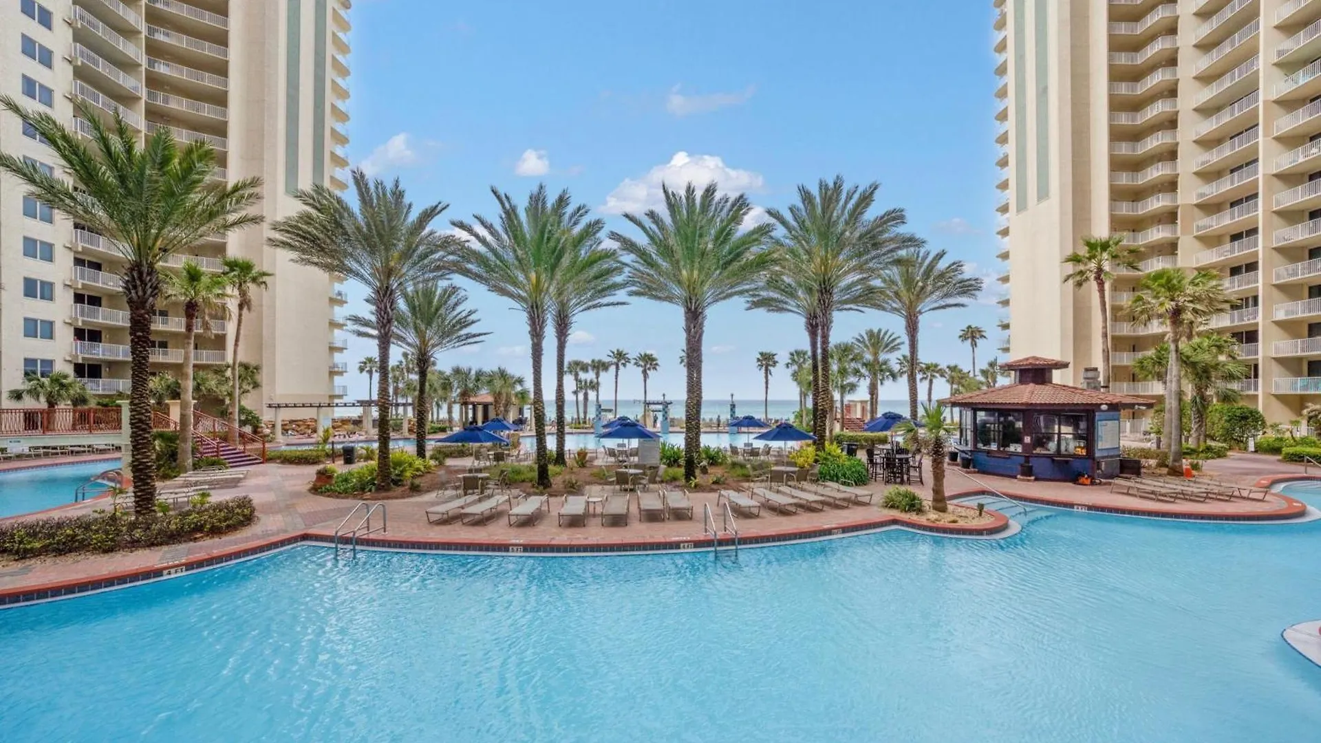 Spacious 2-Bedroom Condo Beachfront Resort! By Dolce Vita Getaways Pcb! Panama City Beach Apartment