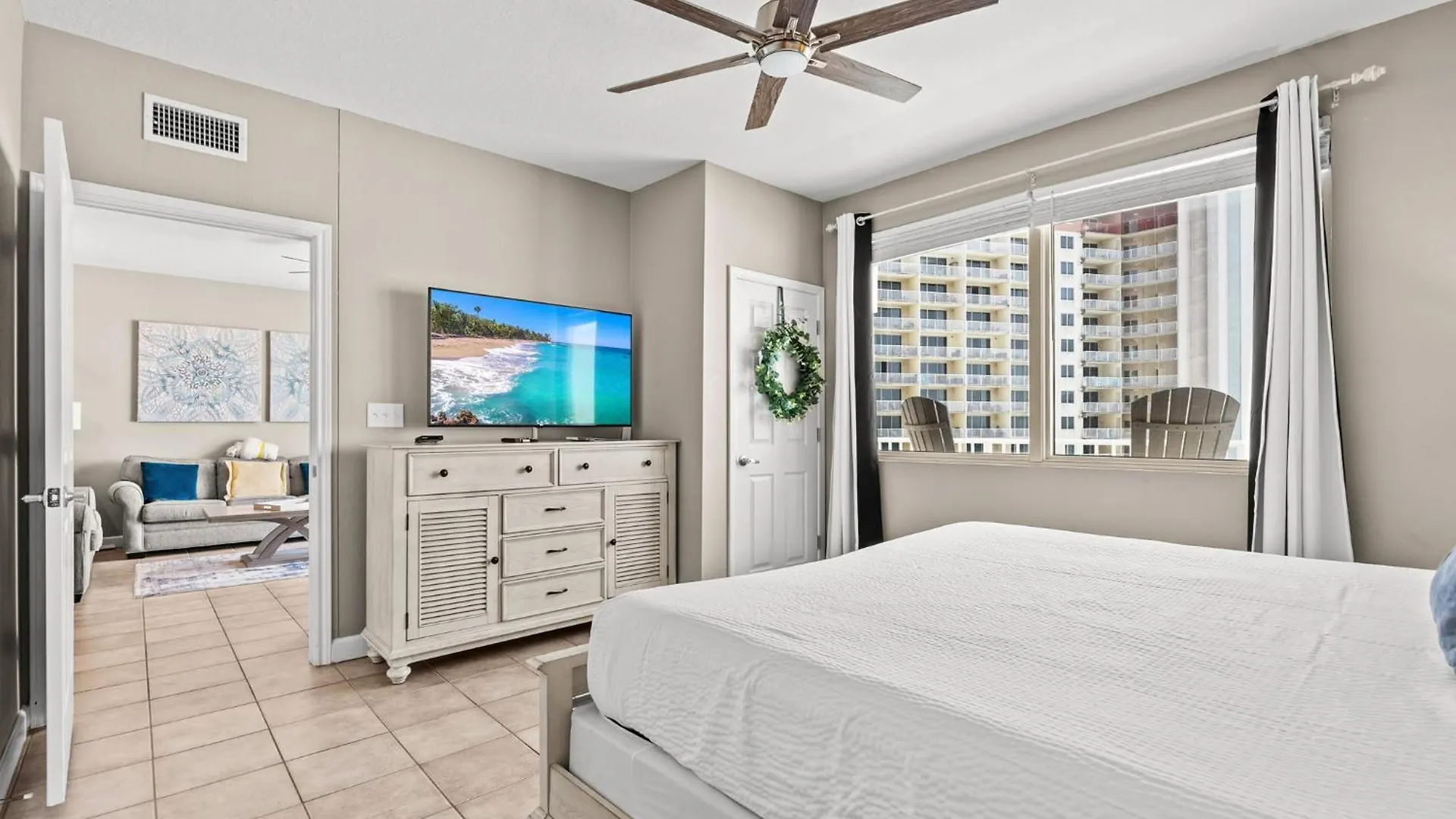 Apartment Spacious 2-Bedroom Condo Beachfront Resort! By Dolce Vita Getaways Pcb! Panama City Beach