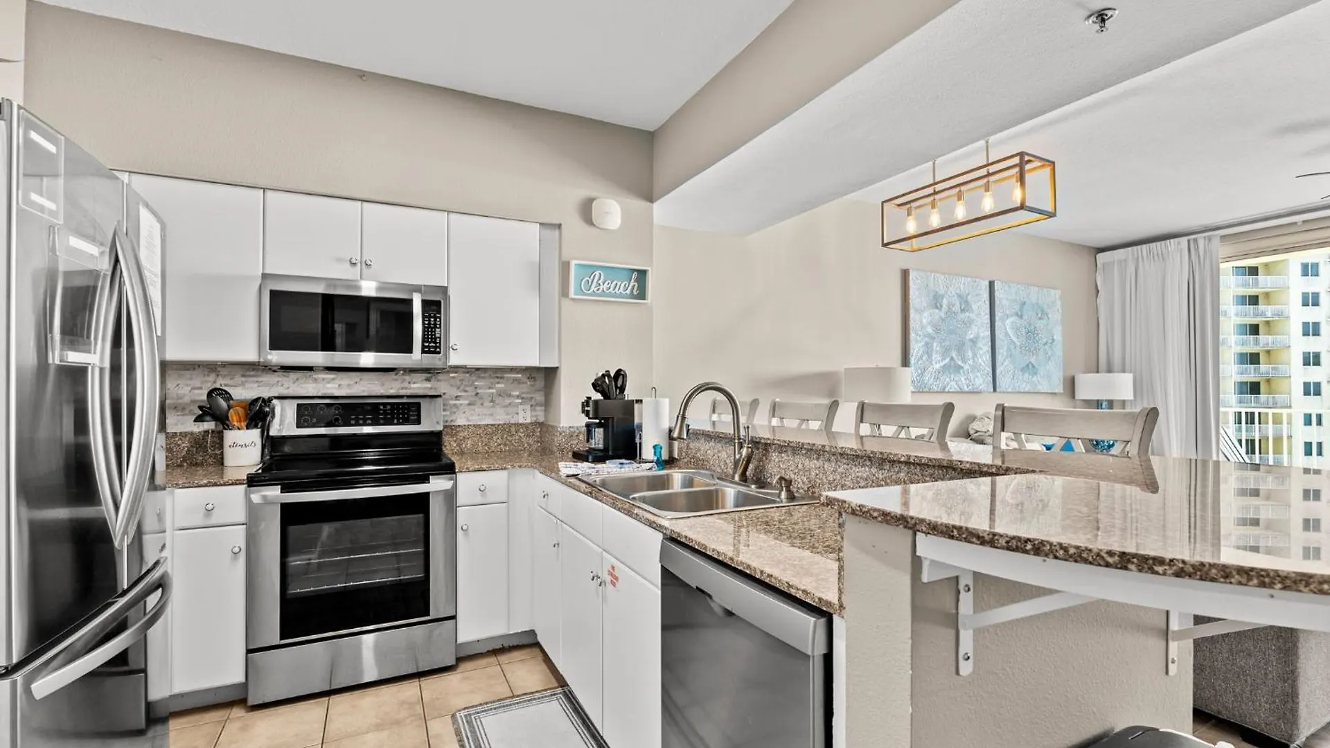 Spacious 2-Bedroom Condo Beachfront Resort! By Dolce Vita Getaways Pcb! Panama City Beach